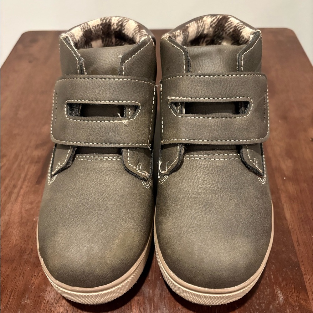 Stylish Kids Shoes in Gray